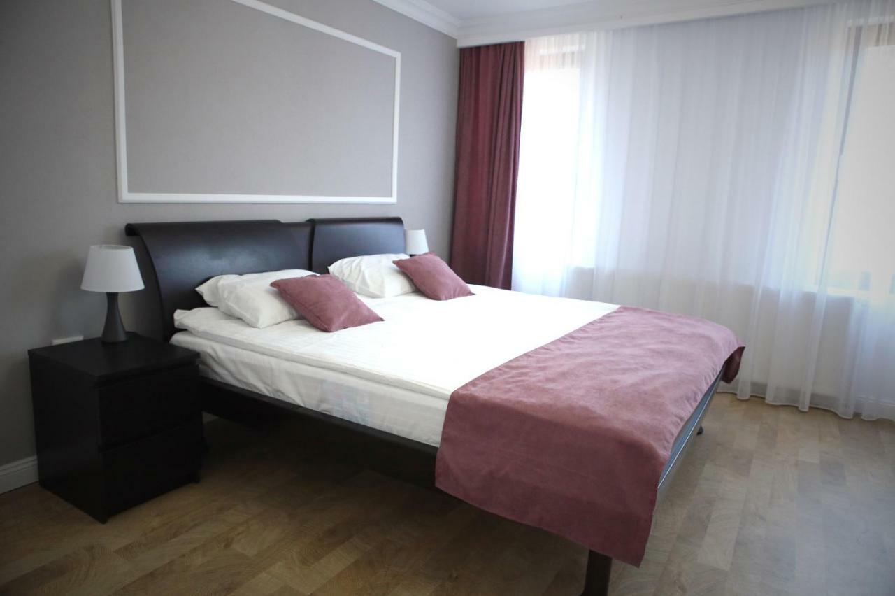 Aleea Teilor Hotell Cîmpulung Eksteriør bilde