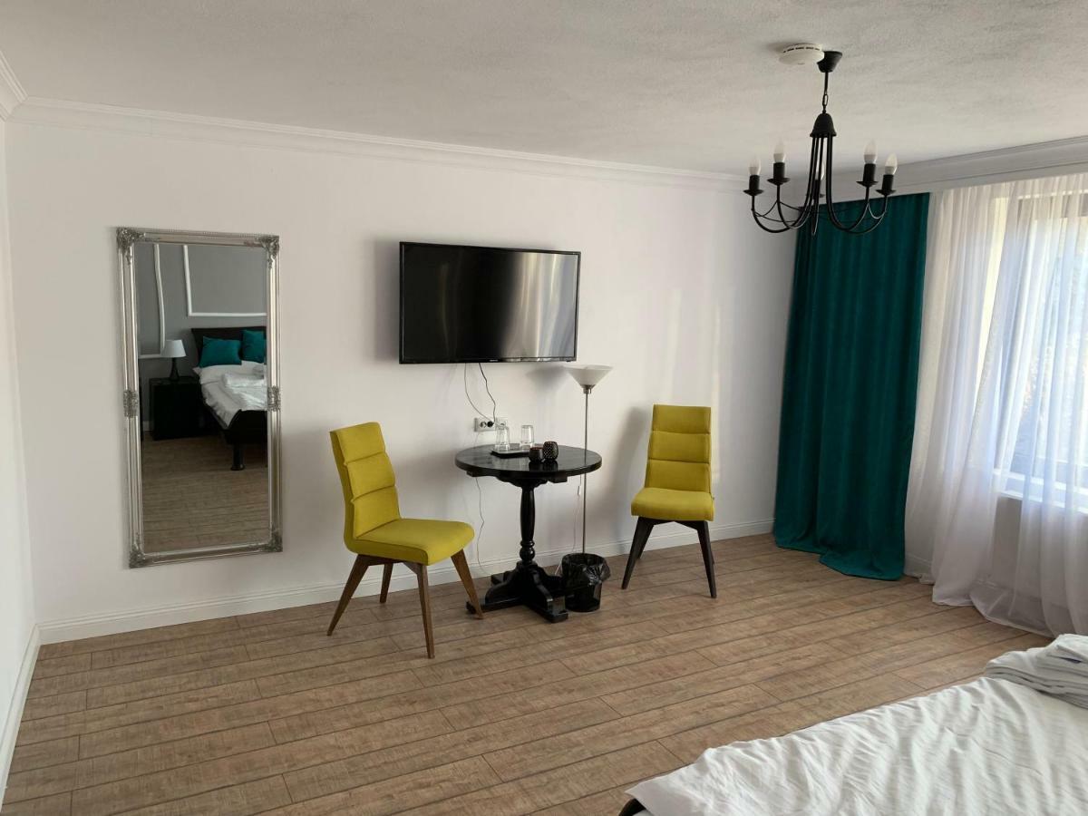 Aleea Teilor Hotell Cîmpulung Eksteriør bilde