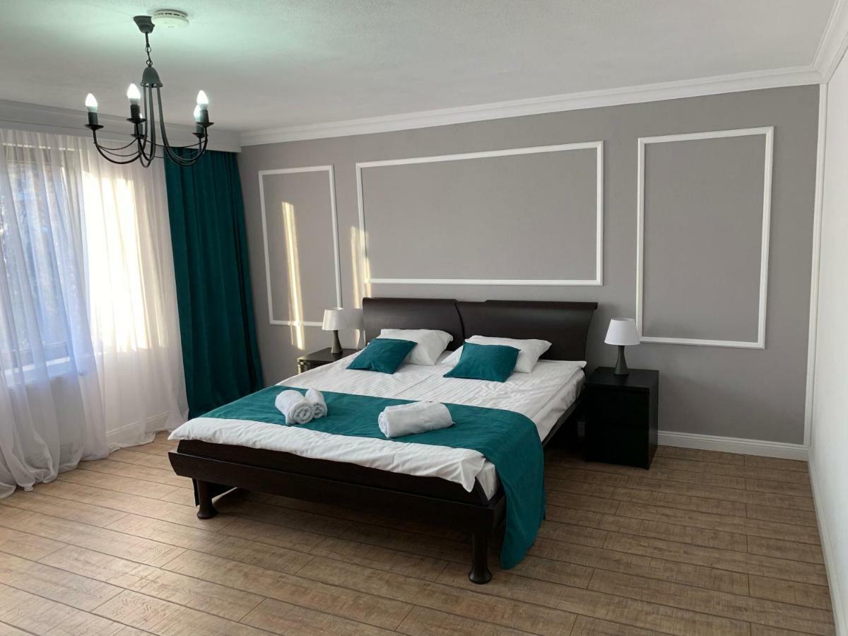 Aleea Teilor Hotell Cîmpulung Eksteriør bilde
